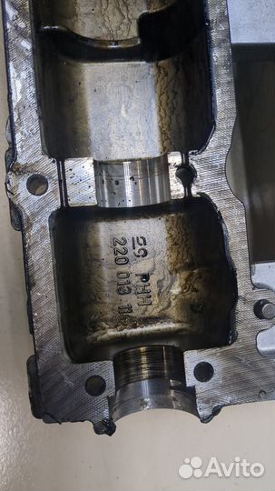 Крышка клапанная двс Mercedes S W221, 2011