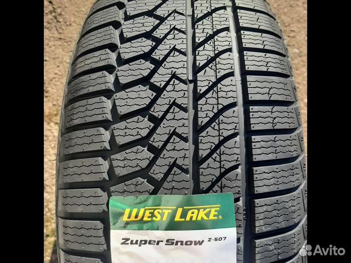 Westlake ZuperSnow Z-507 215/50 R17 96T