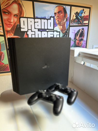 Игровая приставка ps4pro