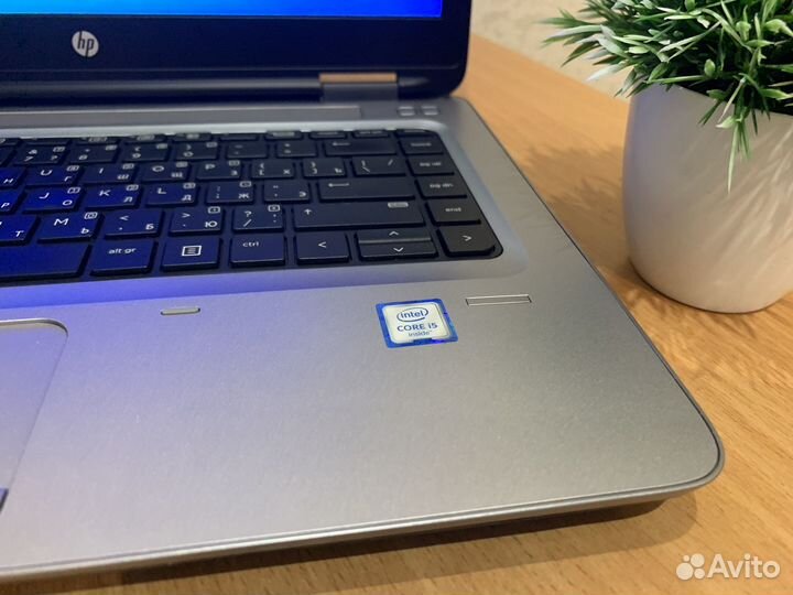 Ноутбук HP i5 / DDR4 / SSD / Идеальное состояние