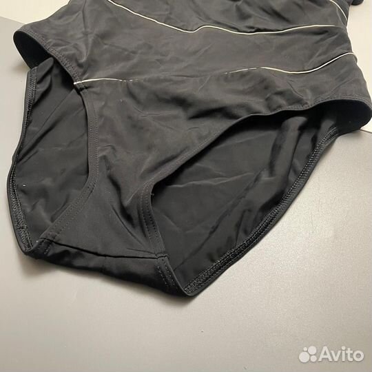 Купальник чёрный UK 16 50