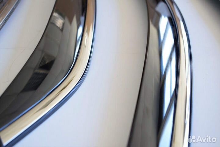 Toyota Camry 70 Ветровики с хром вставками B9AY8