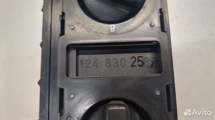 Переключатель отопителя Mercedes 124 E, 1994