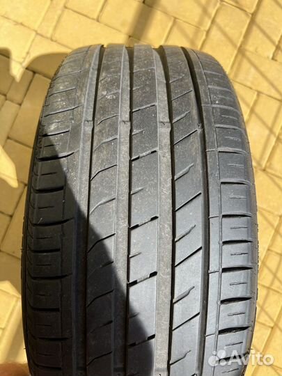 Nexen N Fera RU1 215/45 R16