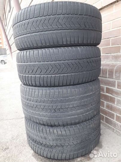 Pirelli Winter Sottozero 3 245/40 R20 и 275/35 R20 102V