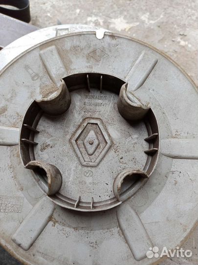 Оригинальные колпаки на renault logan