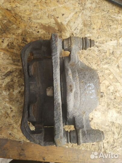 Hyundai getz(2002-2005)супорт.пер.правый