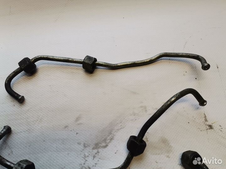 Топливная трубка к-кт Volkswagen Passat B3 1.9 TDI