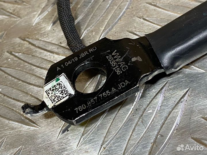 Замок ремня безопасности передний Volkswagen 3