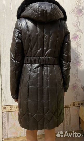 Пуховик женский кожаный