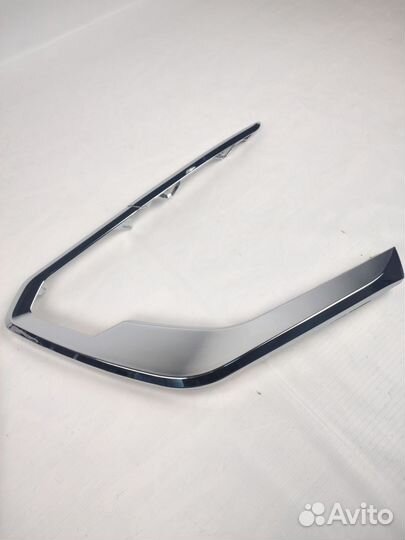 Веста нг молдинги бампера Хром