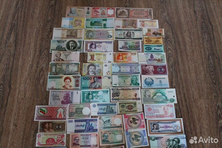 Набор Иностранных Банкнот 50шт 