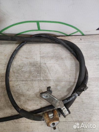 Трос ручника задний левый Toyota Avensis T25