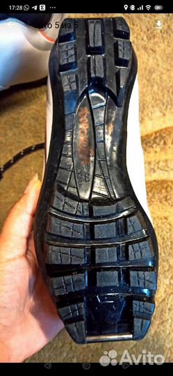 Лыжные ботинки