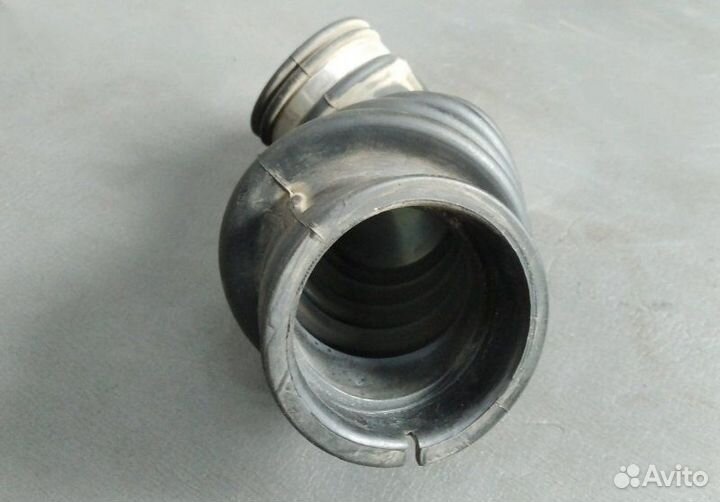 Патрубок воздушного фильтра Ford Focus Iii хетчбек