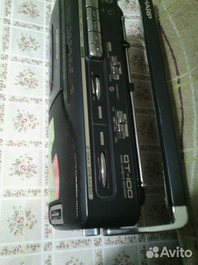 Магнитолы Sharp QT-100Z(GY) и Grown sz88