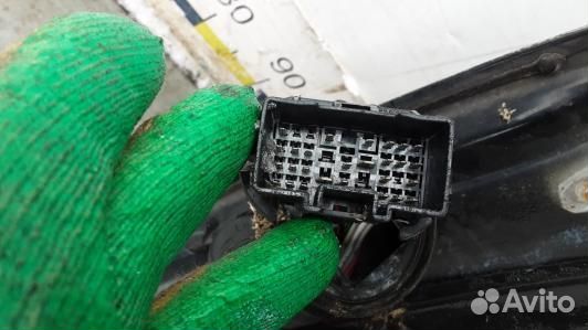 Дверь передняя правая hyundai santa FE 1 (ZML06E20