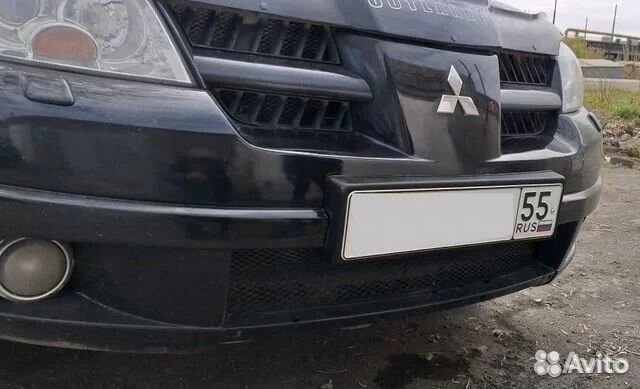 Mitsubishi Outlander I передний подиум рамка