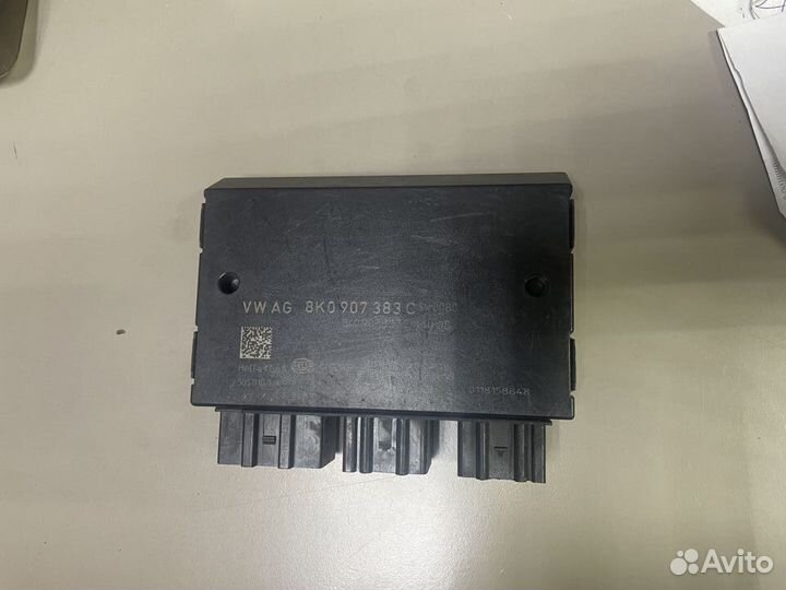 Блок управления фаркопом тсу Ауди Ку5 Q5 8R