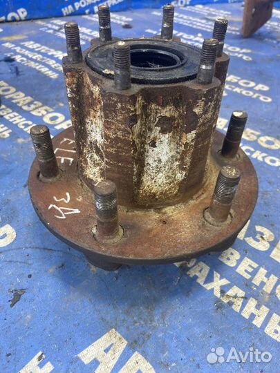 Задняя ступица. Isuzu Elf грузовой 4BE1 1996