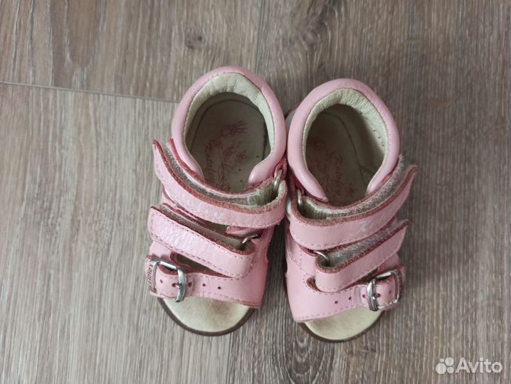 Кроссовки для девочки обувь