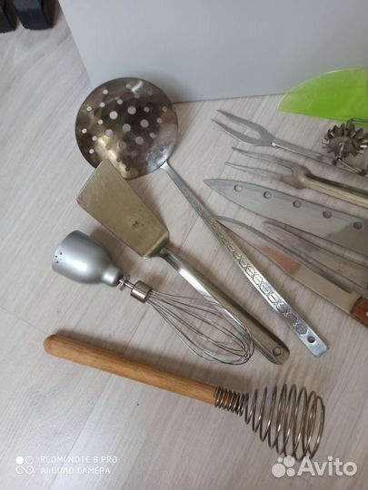 Ножи, вилки для мяса, для теста и другое для кухни