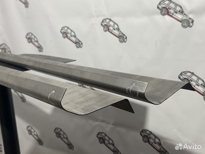 Toyota Hilux surf порог + усилитель правый