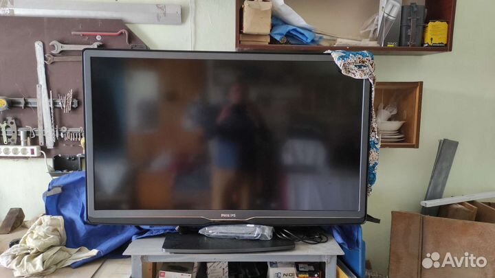 Продам Телевизор Philips 47