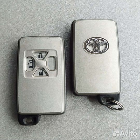 Смарт ключ Toyota Alphard Voxy Noah Estima 3кн