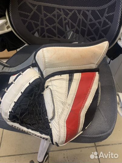 Ловушка и блин хоккейного вратаря