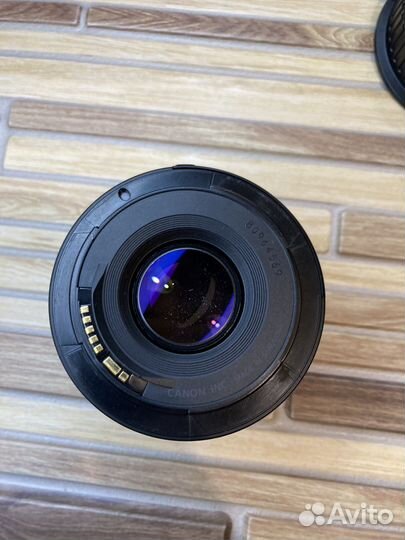 Объектив canon 50mm 1 8