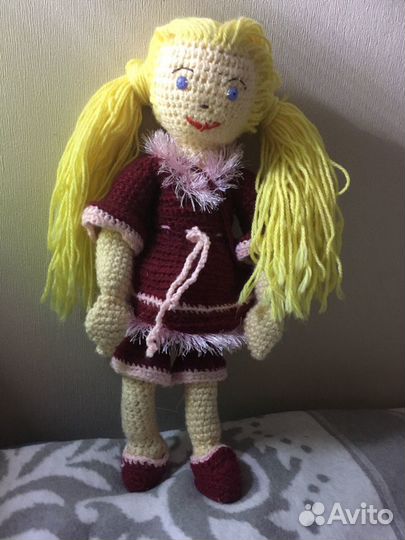Кукла вязанная