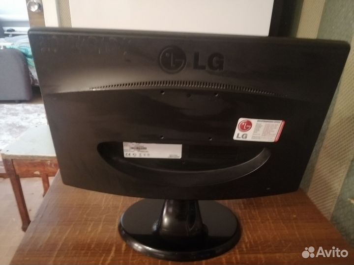 Монитор LG