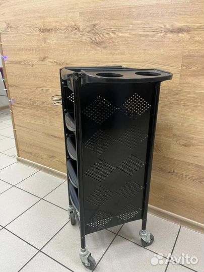 Тележка парикмахерская