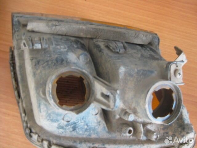 Указатель поворота правый Mitsubishi Pajero (1990