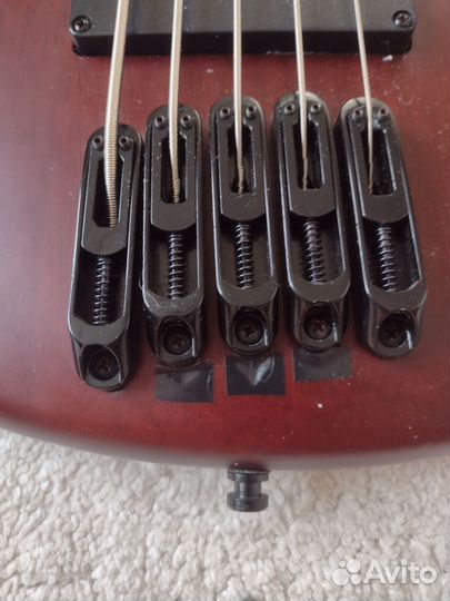 Бас гитара 5 струн