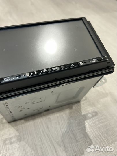 Магнитола Clarion NXR16