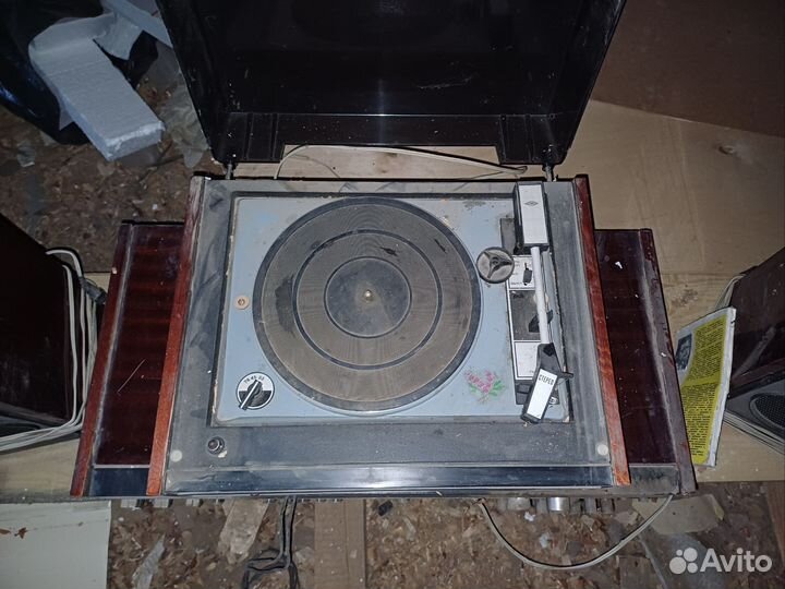 Радиола Элегия 102 стерео