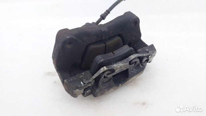 Суппорт тормозной передний правый Volkswagen