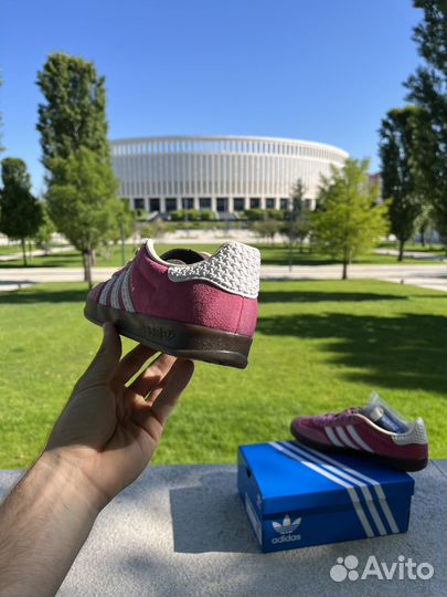 Кроссовки Adidas Gazelle pink