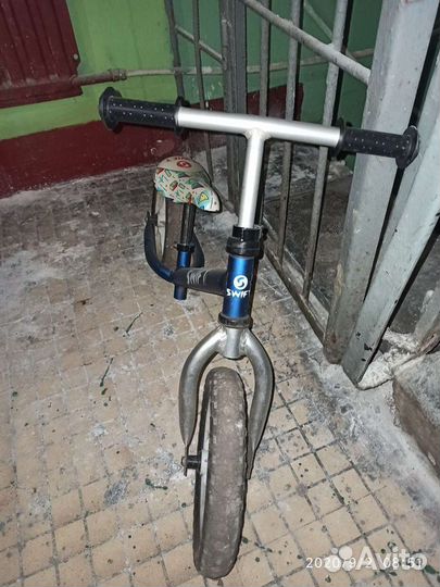 Беговел Swift.Swift SW3 ALU AIR синий