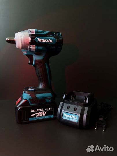 Гайковерт Makita 20v с набором