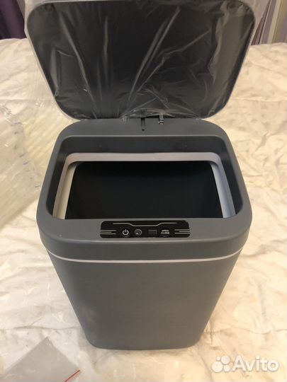 Ведро пластиковое с крышкой автомат