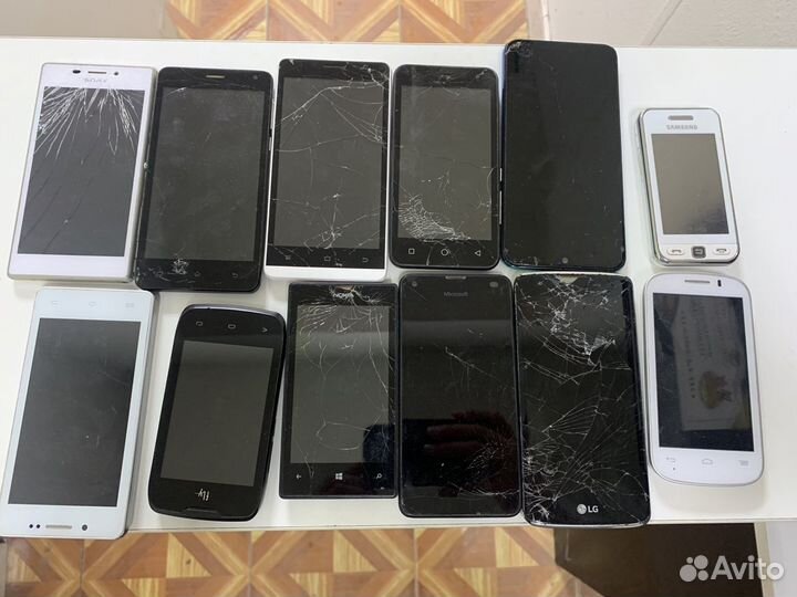 Телефоны на запчасти