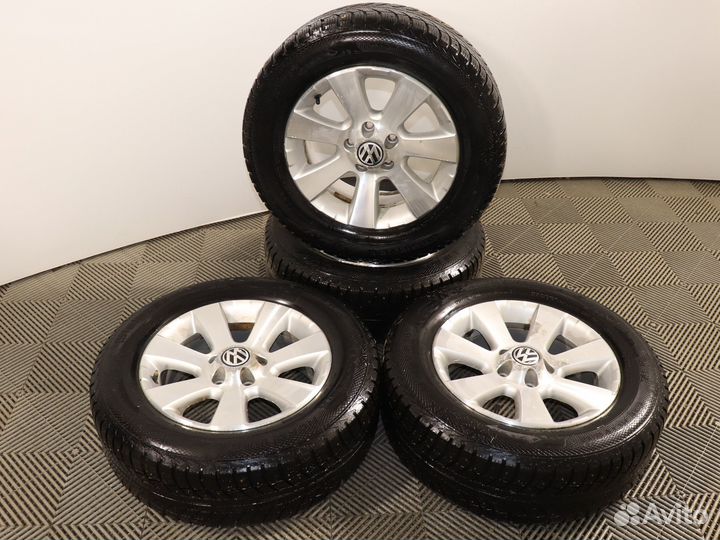 Gislaved Nord Frost 5 215/65 R16