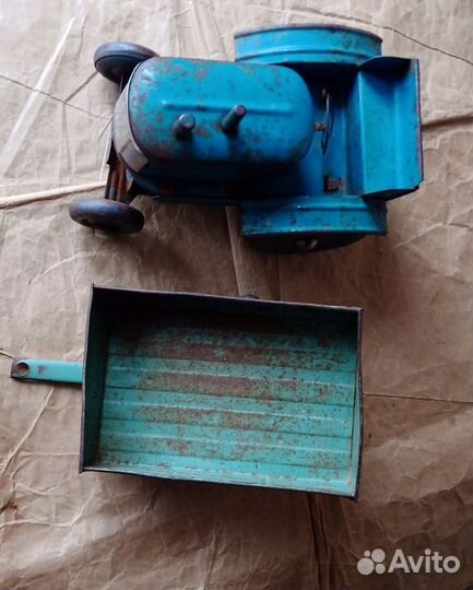 Трактор с прицепом игрушка СССР жесть нктм