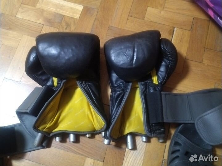Боксерские перчатки everlast