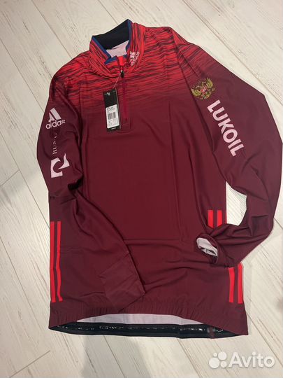 Продам лыжный комбинезон