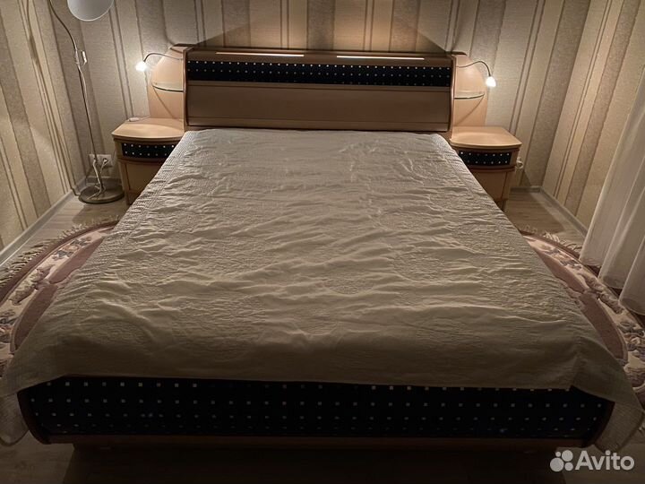 Спальный гарнитур бу