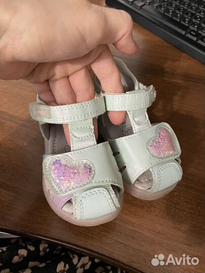 Сандалии для девочки